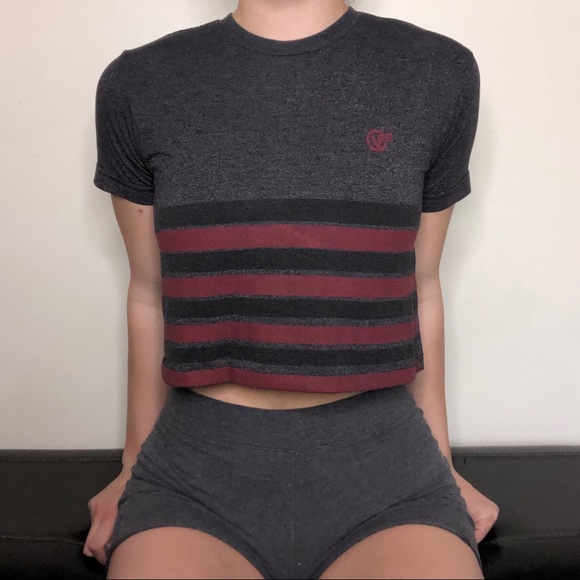Vans Tops - ❗️DELETING 10/20 Vans Cropped T-shirt